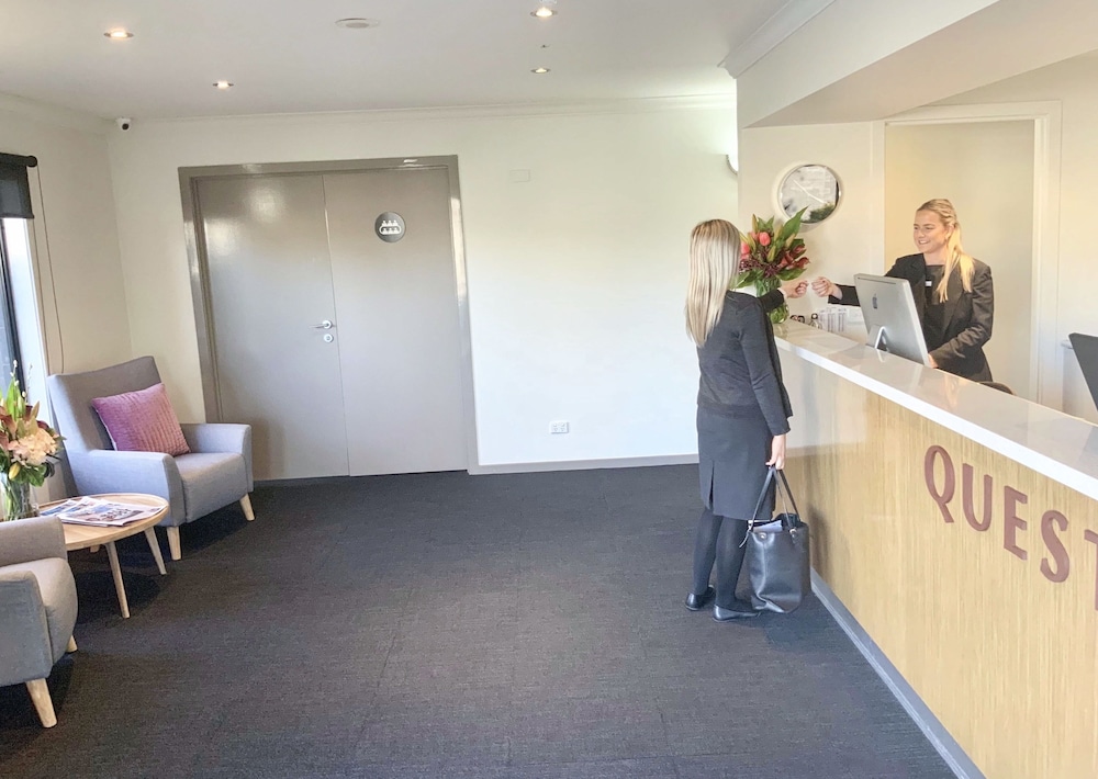 QUEST SALE 4/32