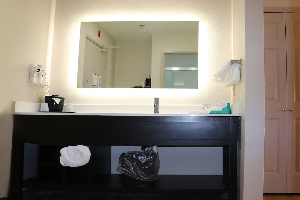 La Quinta Inn Columbus Dublin 12/69