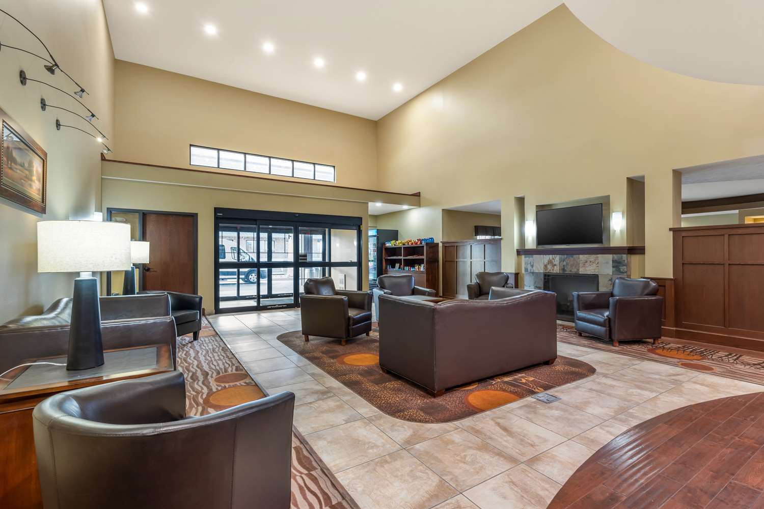 Best Western Plus Grand Island Inn & Suites 10/15