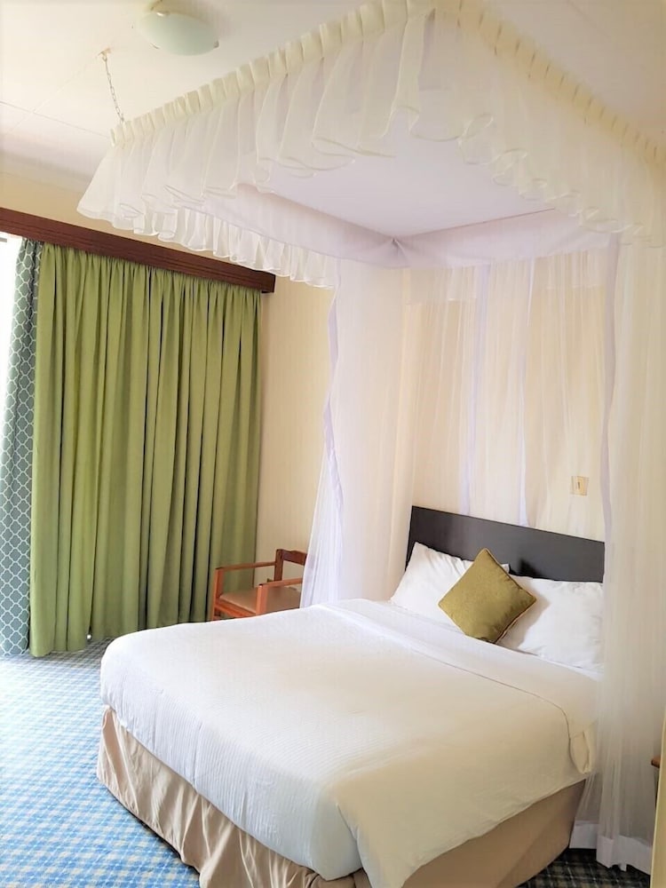 RIFT VALLEY HILLS RESORT 11/33