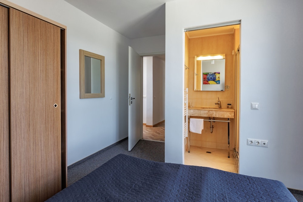 2 BEDROOMS, CLASSIC, SUITE