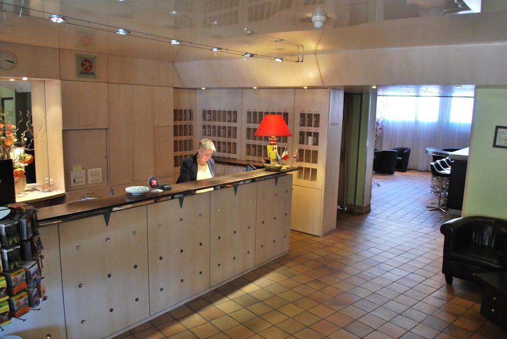 Brit Hotel Cahors Le Valentre 3/70