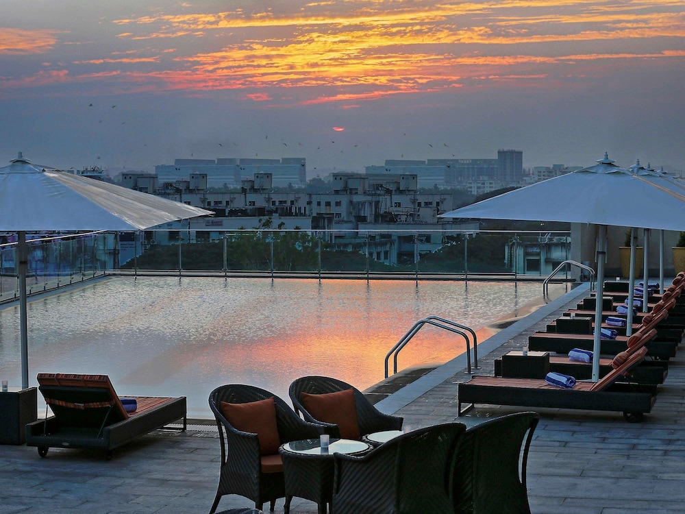 Novotel Pune Nagar Road 68/71