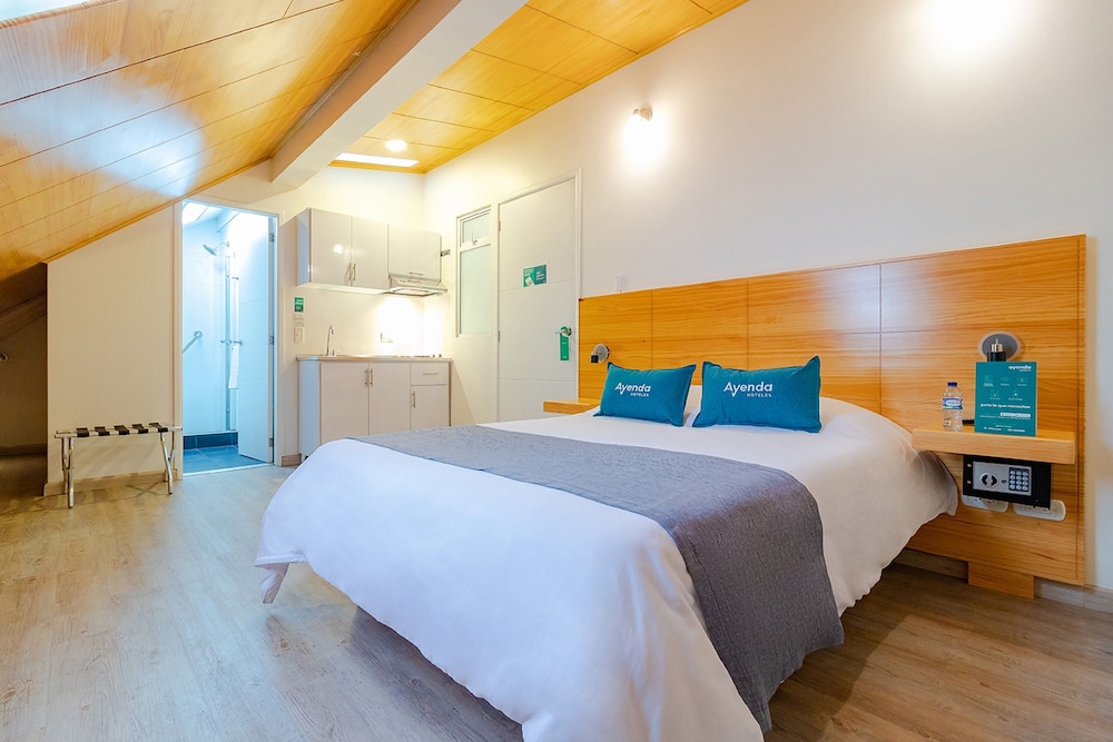Ayenda 1043 Apartahotel Kafir 10/59
