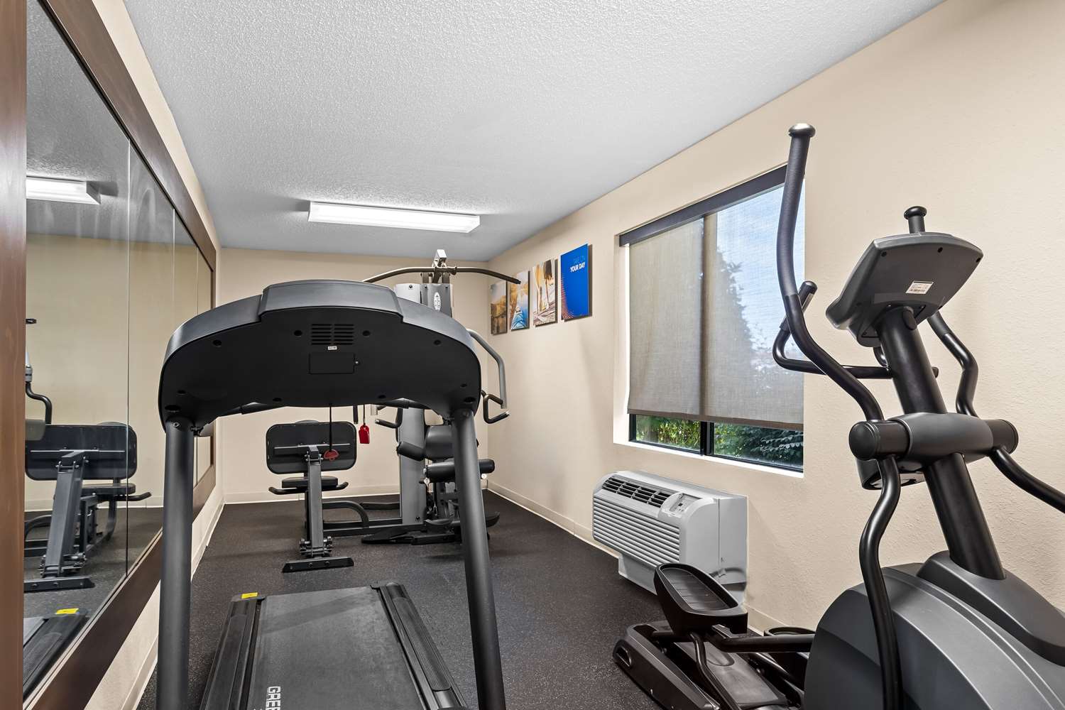 Comfort Inn Clinton 11/25