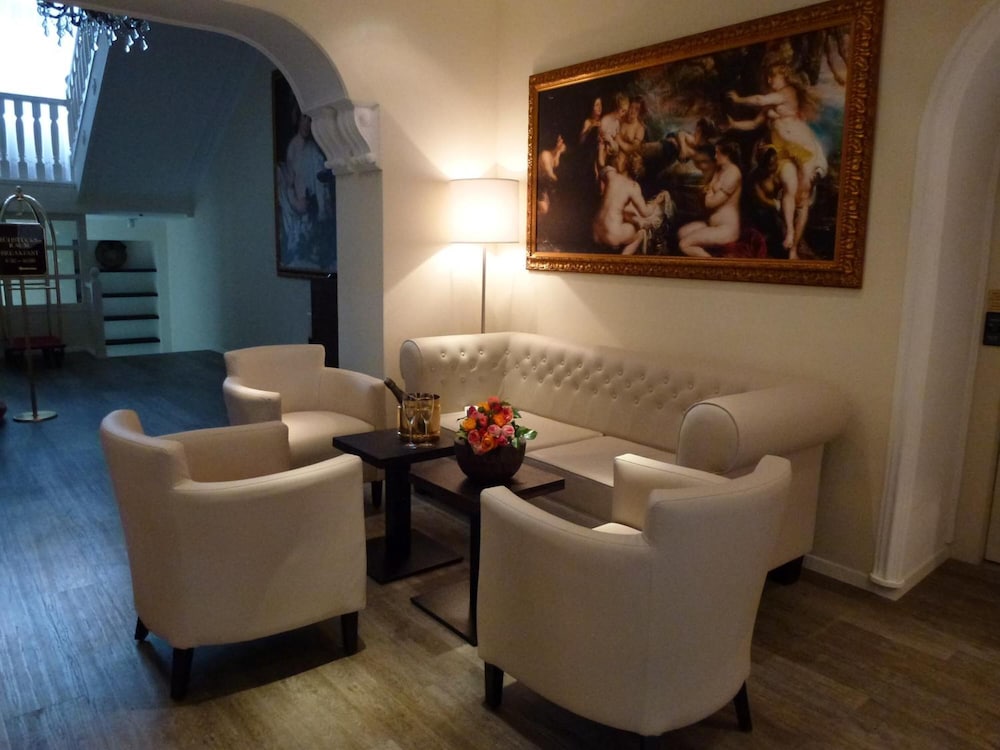 Milbor Hotel 20/30