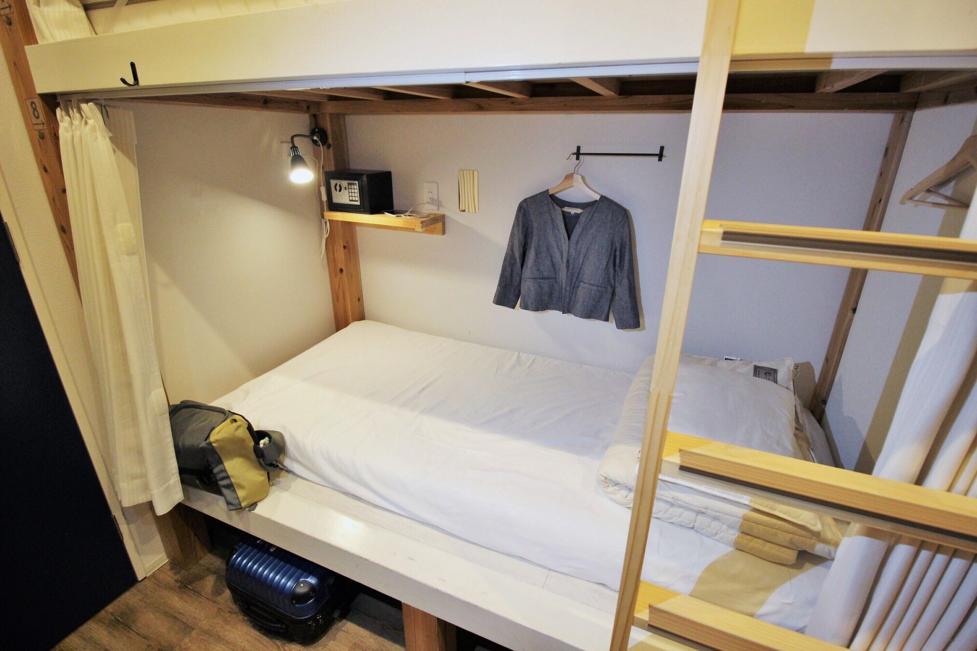 MIXED DORM