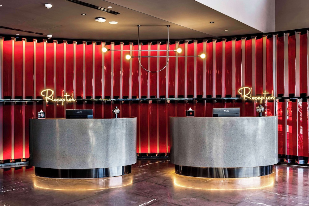 Radisson RED Danang 3/50