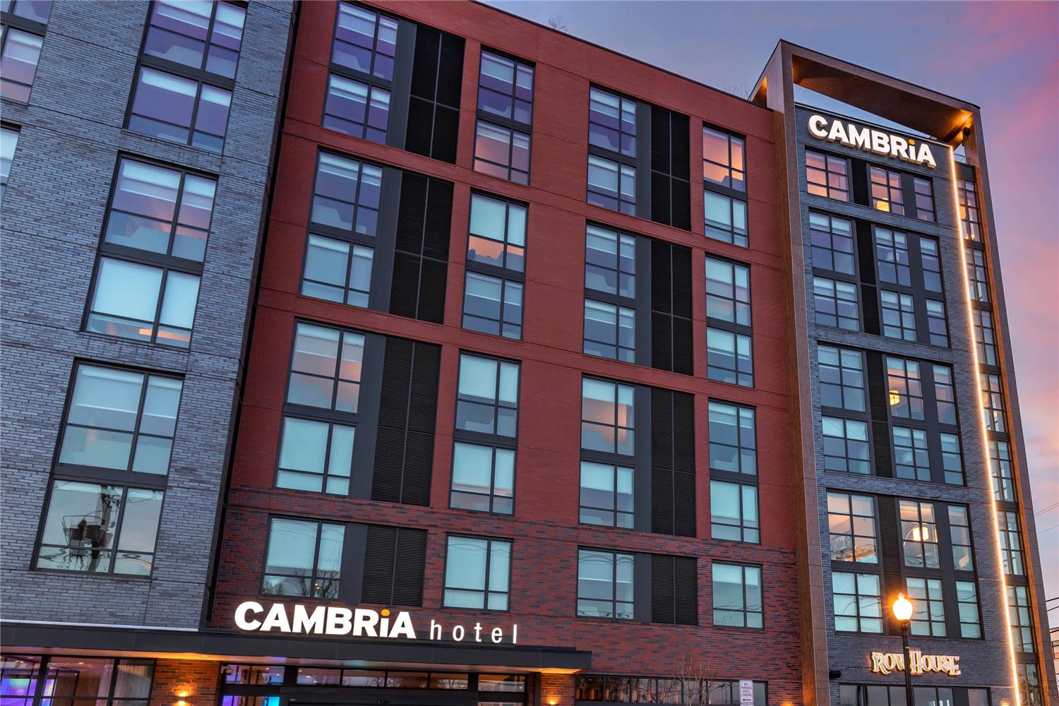 Cambria Hotel Washington D.C. Navy Yard Riverfront photo1
