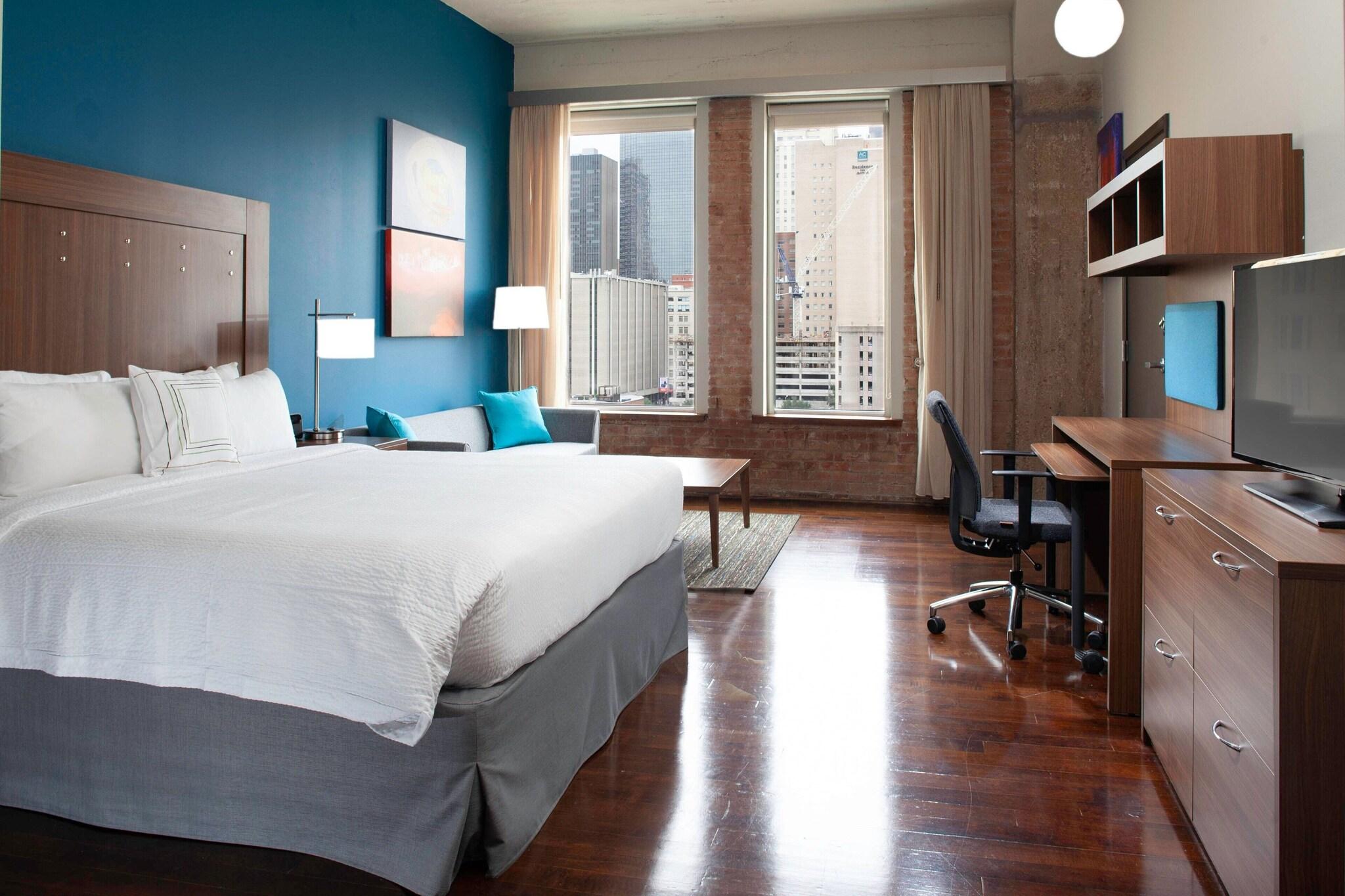 1 Bedroom, Suite, King Bed