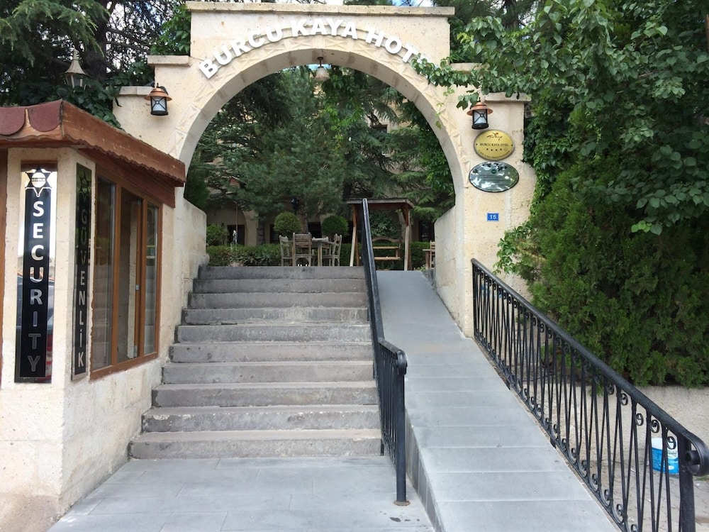 Burcu Kaya Hotel 5/39