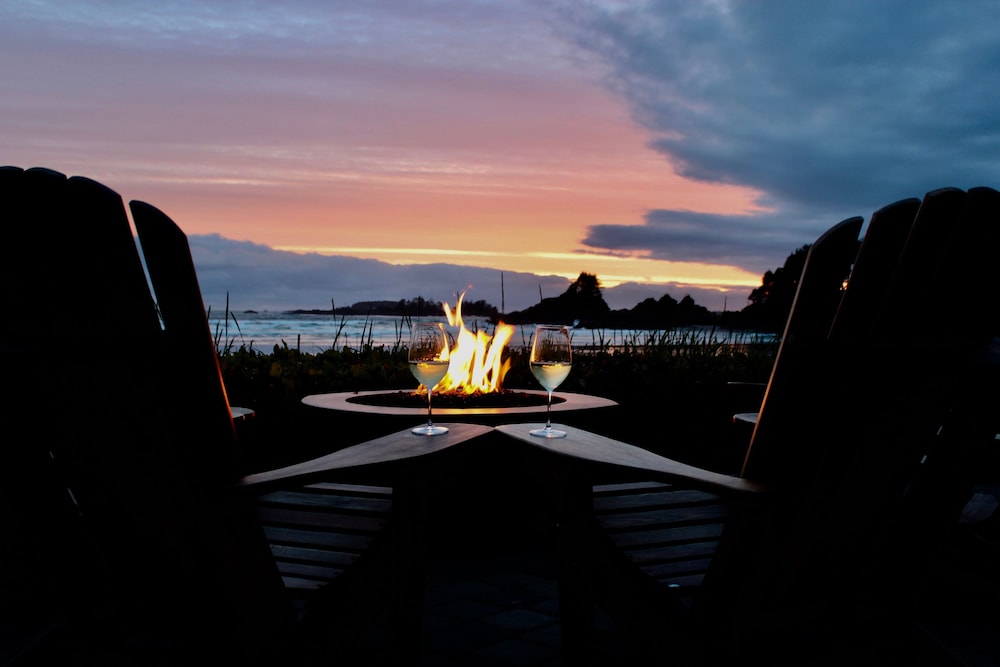 Long Beach Lodge Resort 27/72