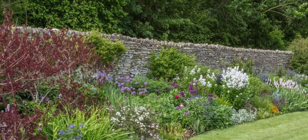 Aylworth Manor 41/50
