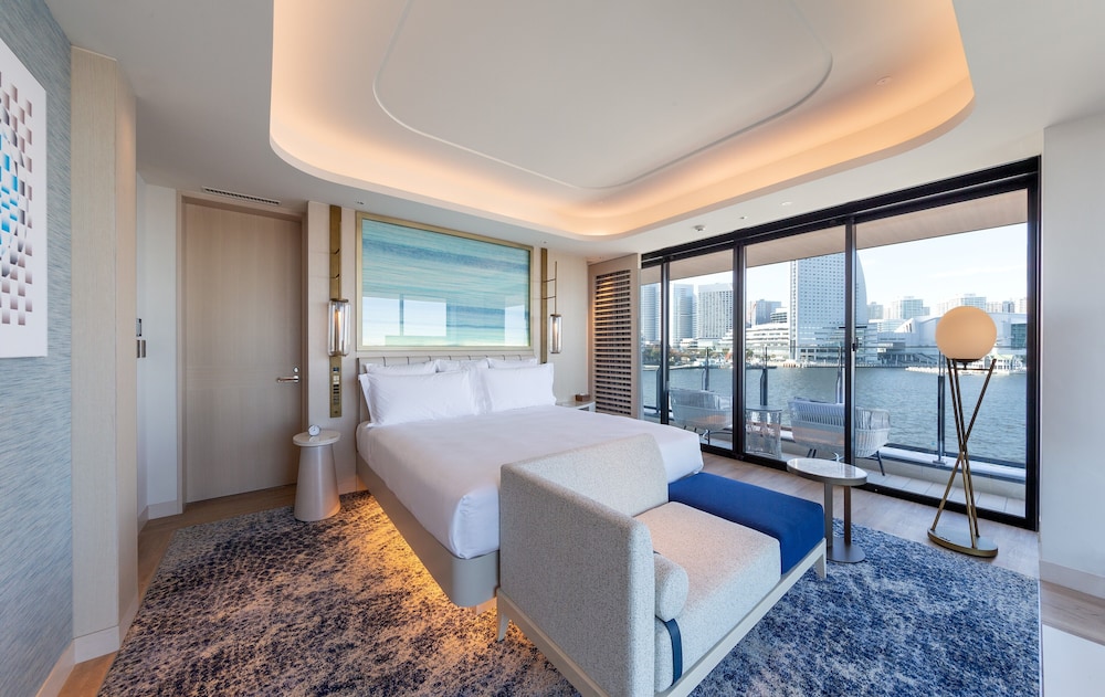 Intercontinental Yokohama Pier 8 24/78
