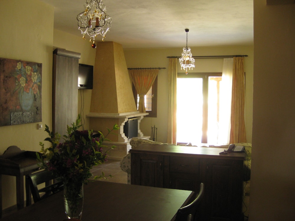 Akritas Ef Zin Villas & Suites 30/50