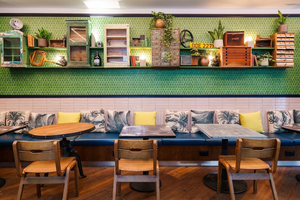 The Camden Town Hotel 38/46