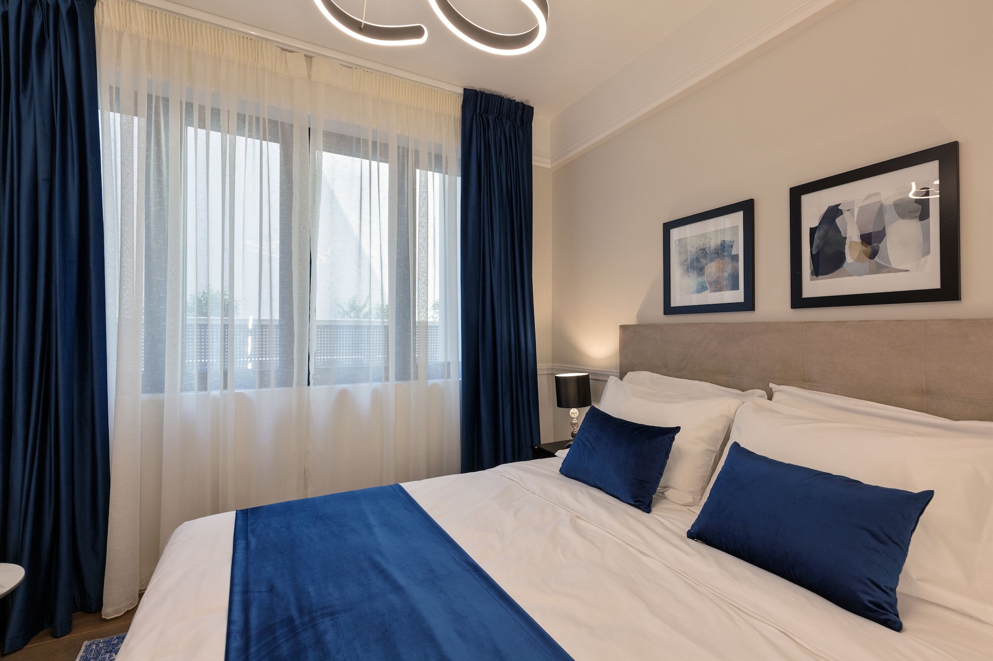 CLASSIC, DOUBLE OR TWIN BED