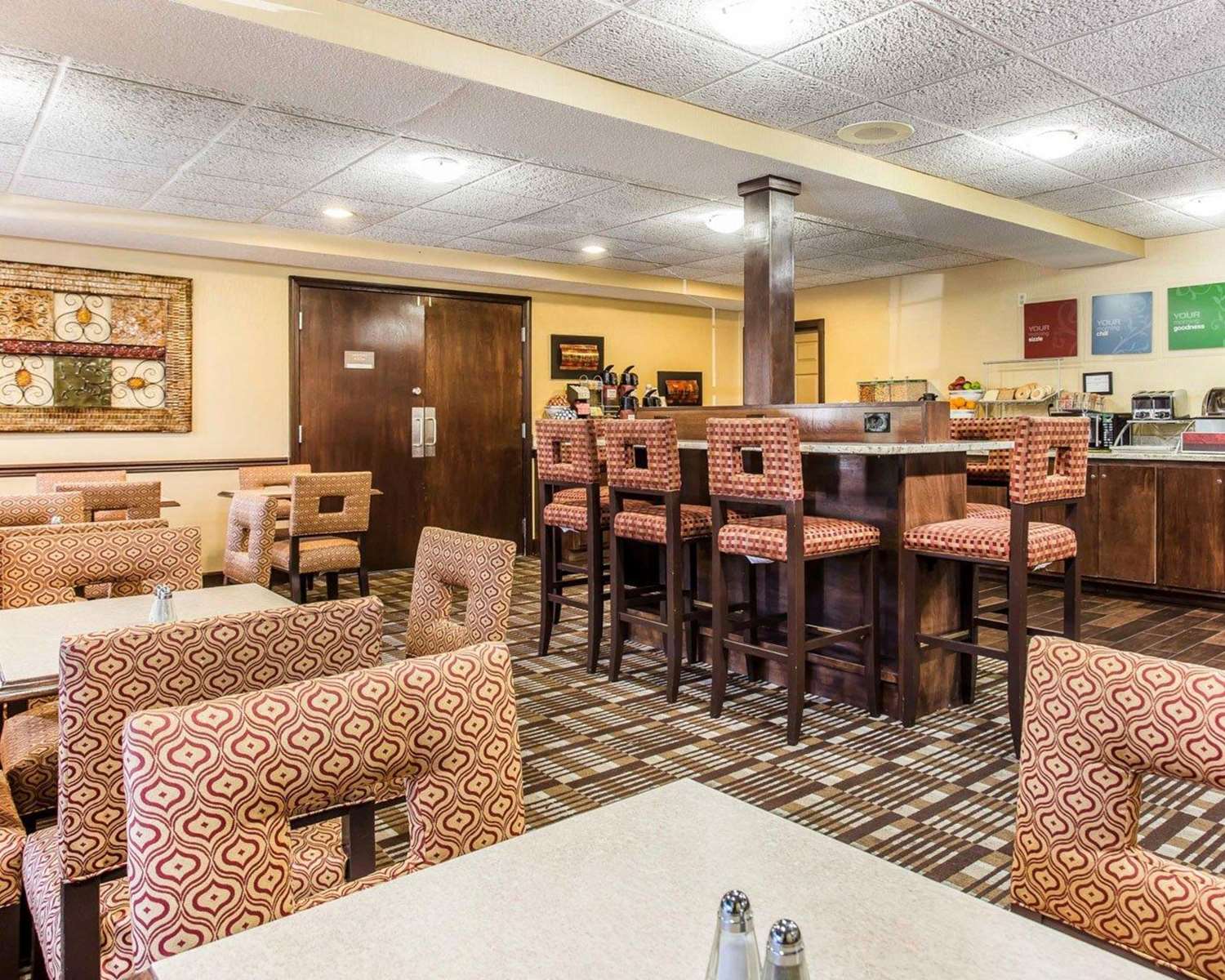 Comfort Inn & Suites Ballpark Area 9/16