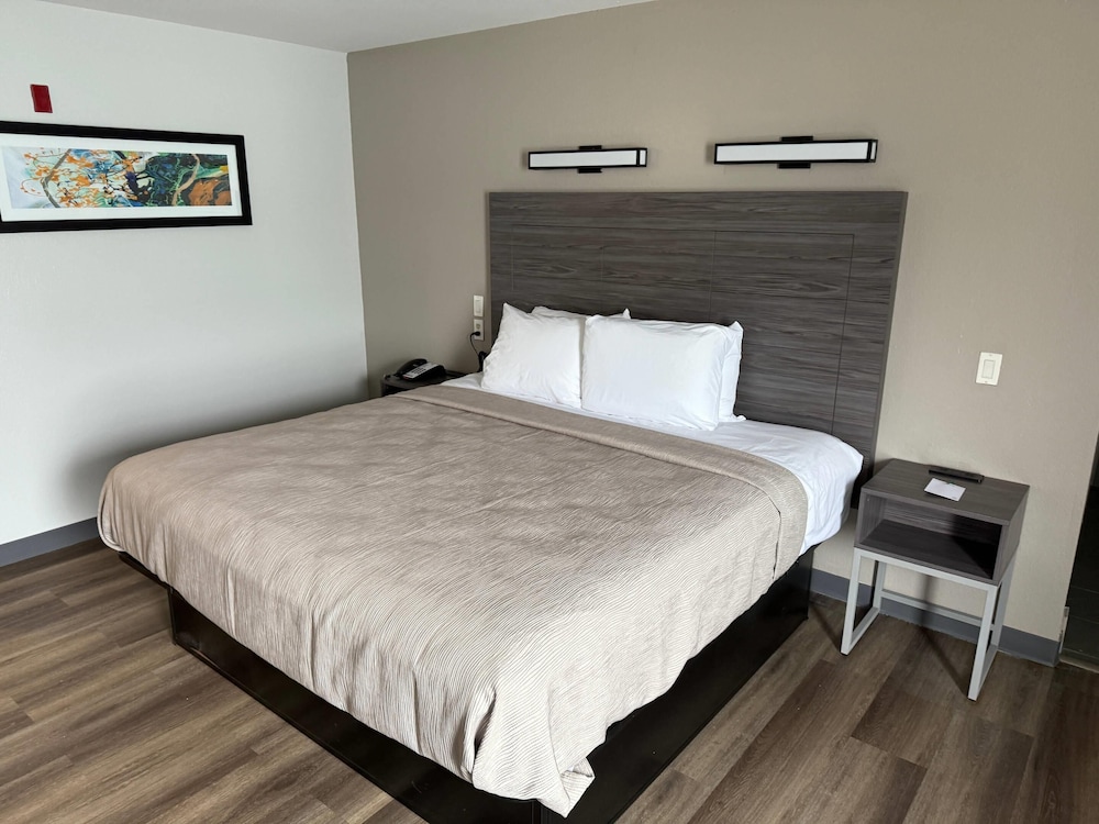 STANDARD, KING BED