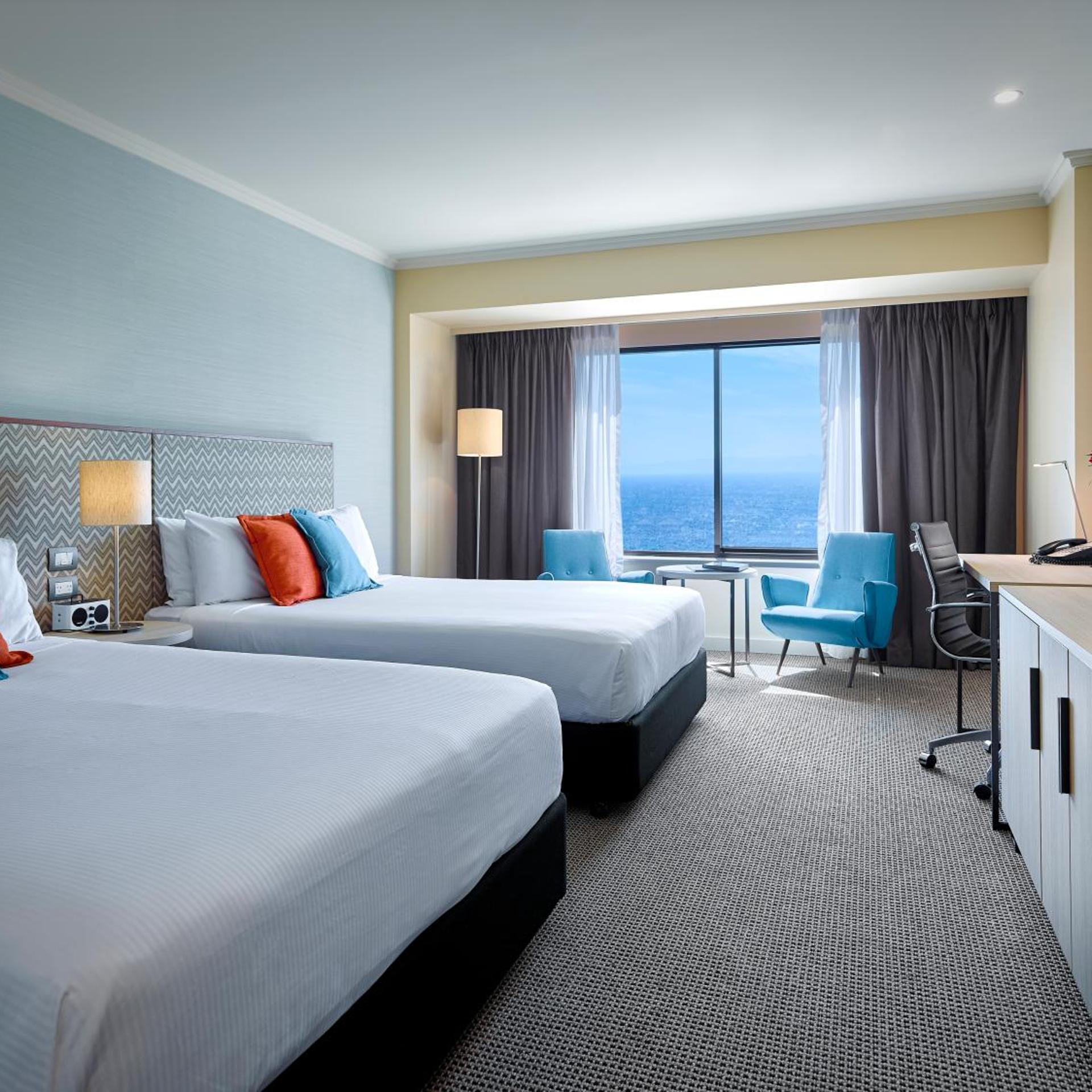 Grand, Ocean, Twin Beds