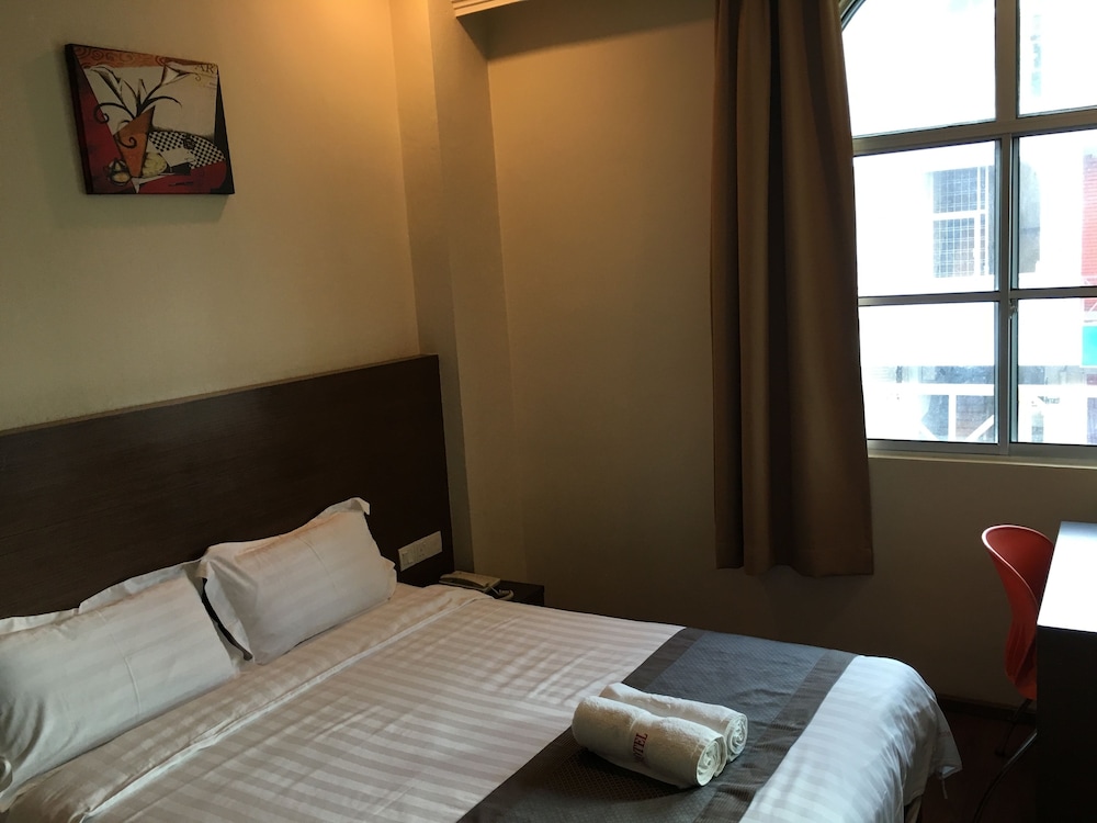 Hotel Lintas Plaza 17/39
