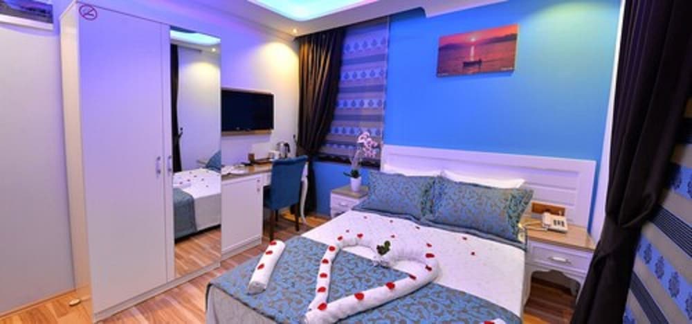 Kayi Hotel 22/44