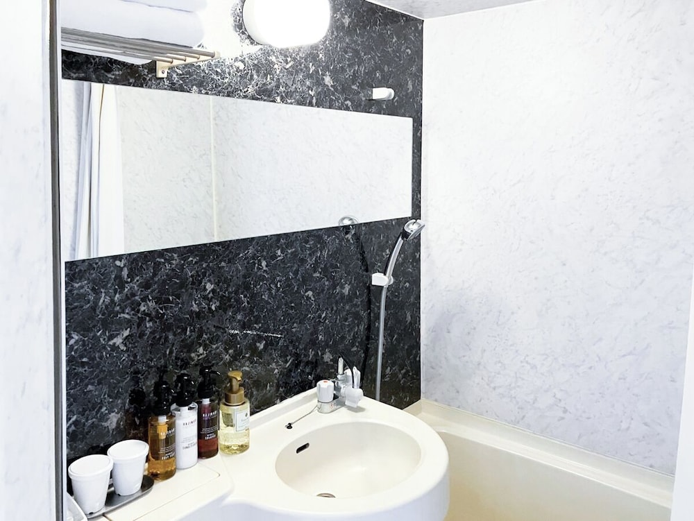 Hotel Livemax BUDGET Sagamihara 47/50