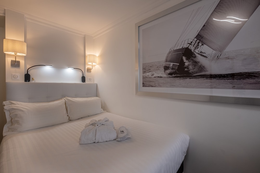 Marena Hotel 32/75
