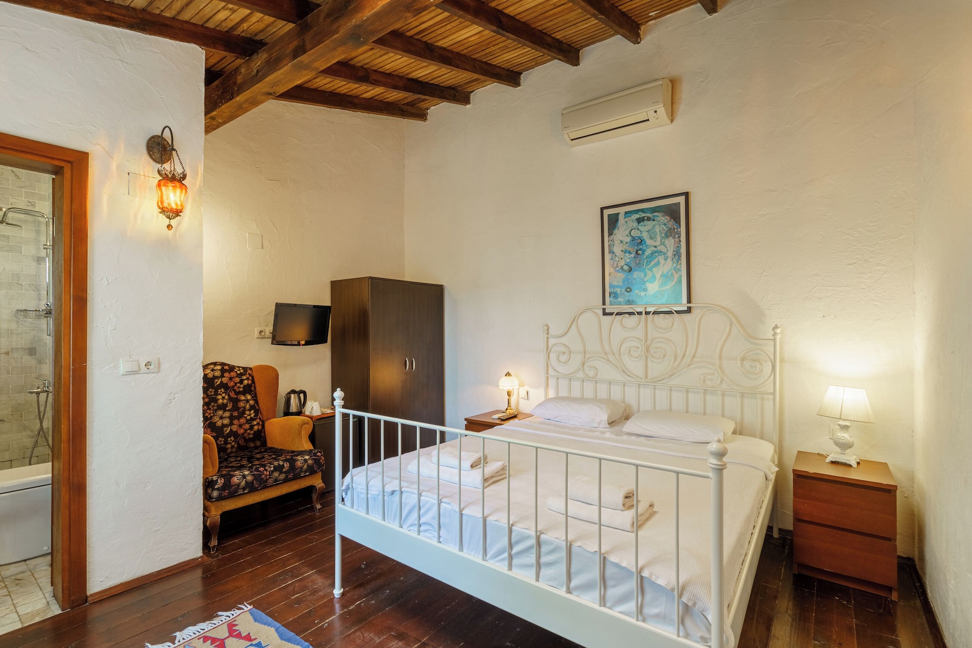 BASIC, DOUBLE BED