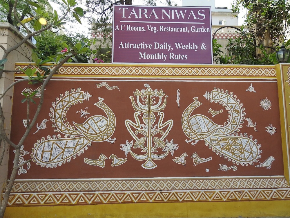 Tara Niwas 10/68