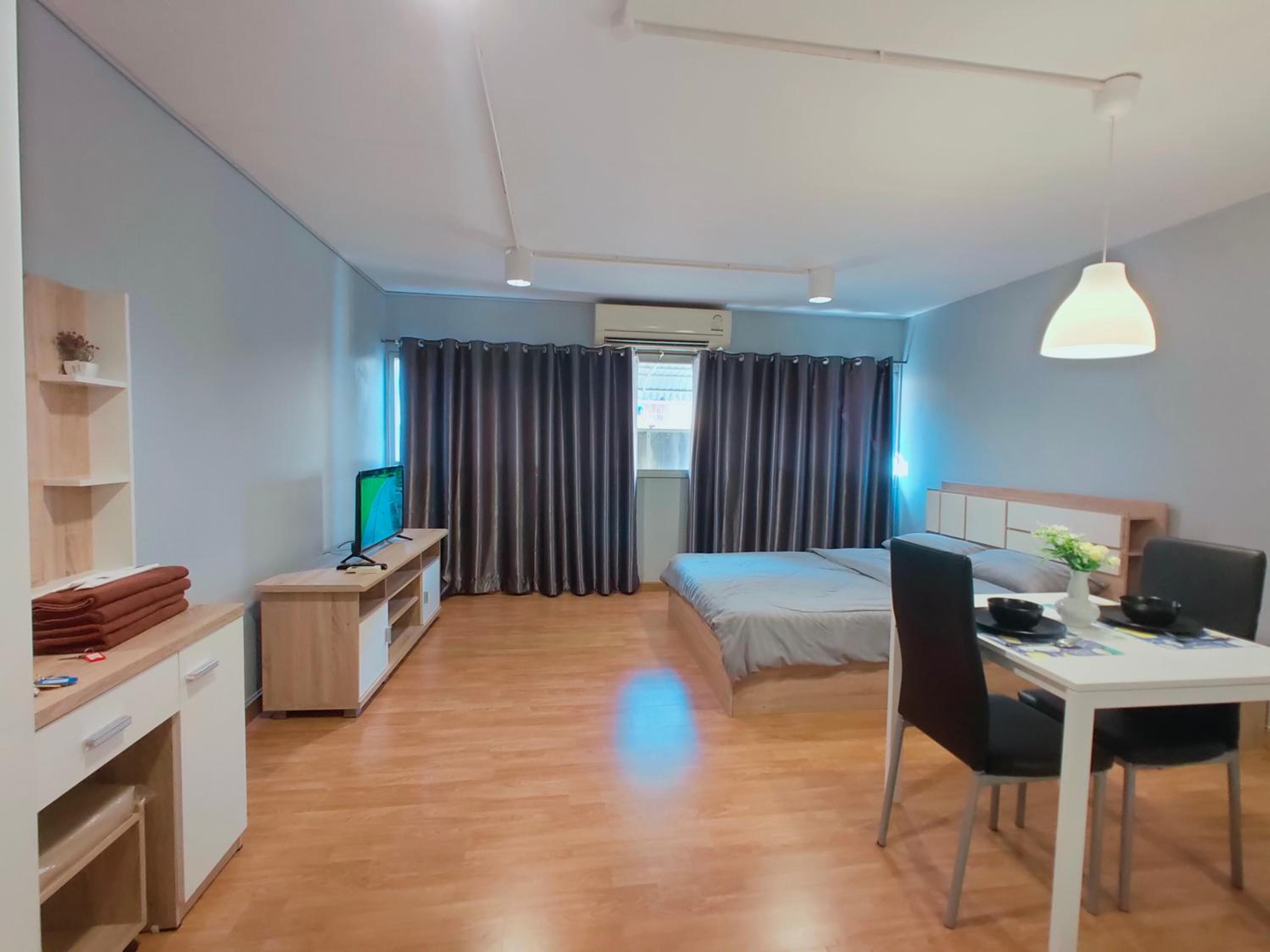 Deluxe At Popular Condo 15/34
