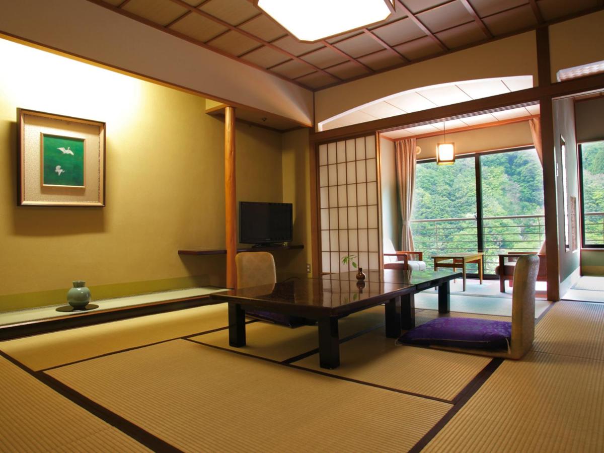 RYOKAN ENRAKU 30/49