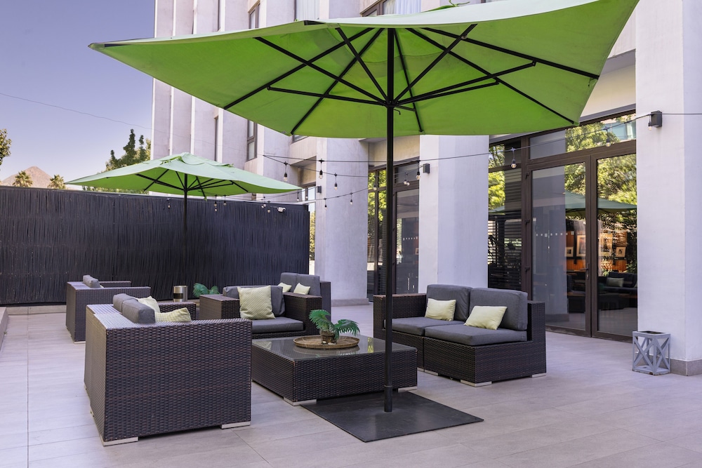 Wyndham Santiago Pettra 58/85