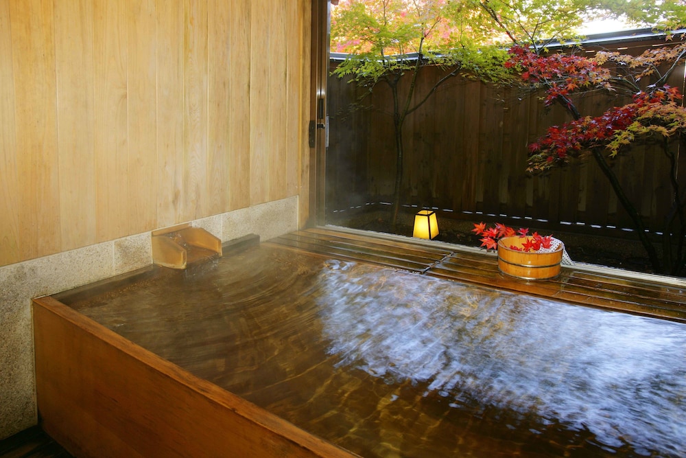 Ikaho Onsen Seikanso 12/33