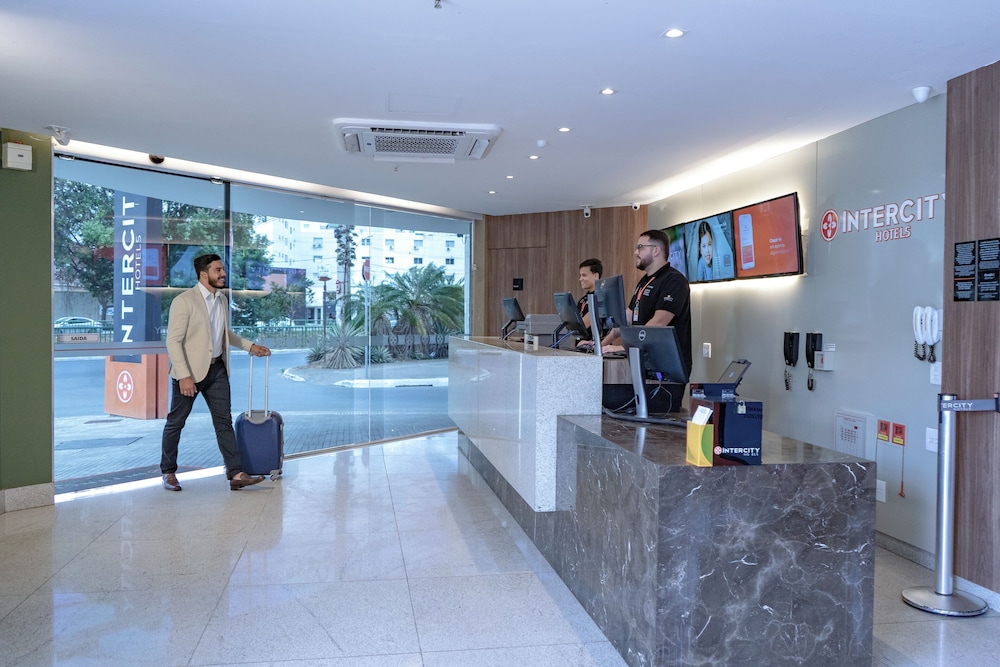 Lobby at Intercity Montes Claros, MONTES CLAROS