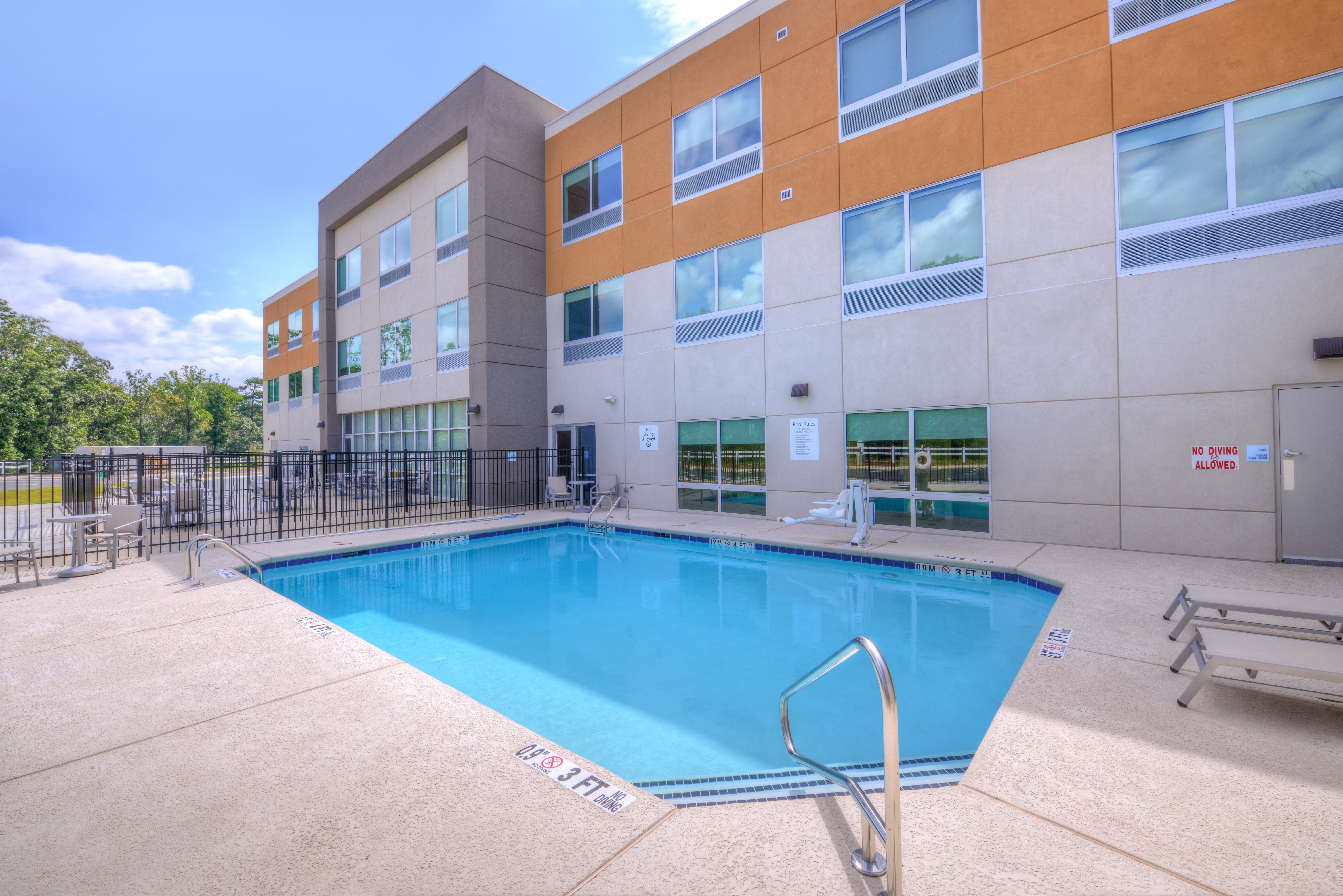 HOLIDAY INN EXPRESS BETHLEHEM 2/50