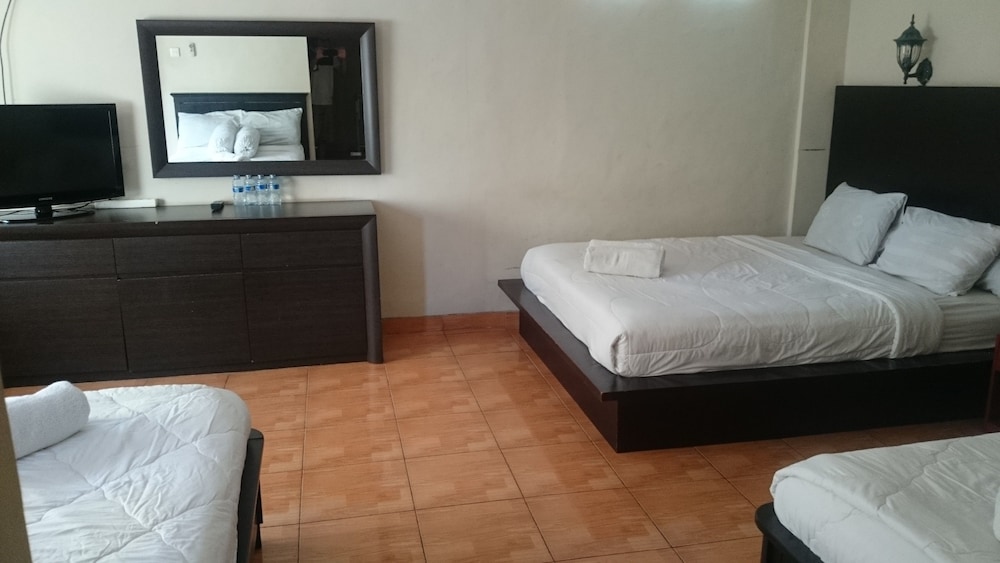 Agus Beach Inn 6/31