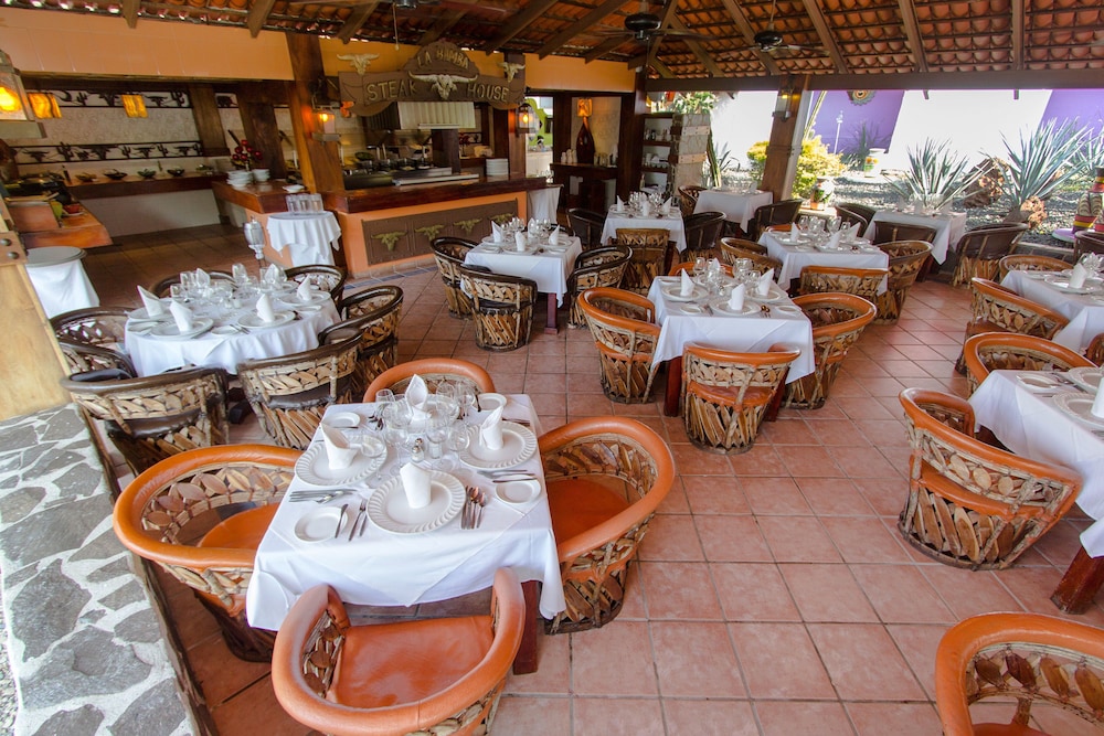 Decameron Los Cocos Guayabitos Ramada All Inclusive Resort 28/49
