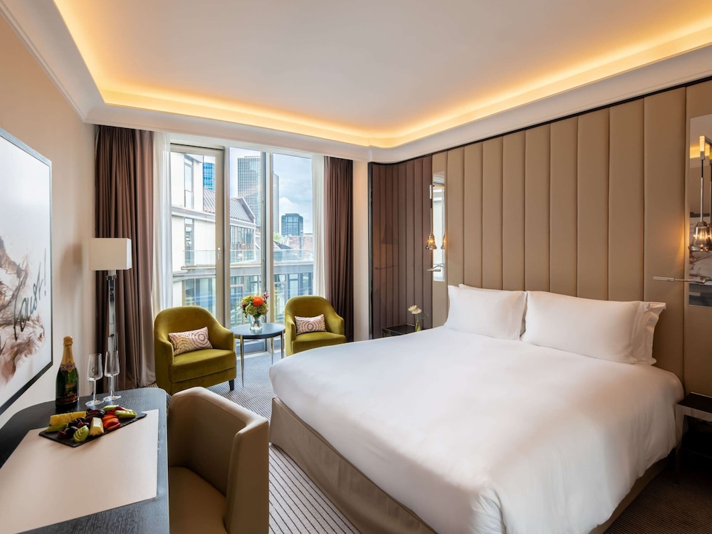 Sofitel Frankfurt Opera 26/75