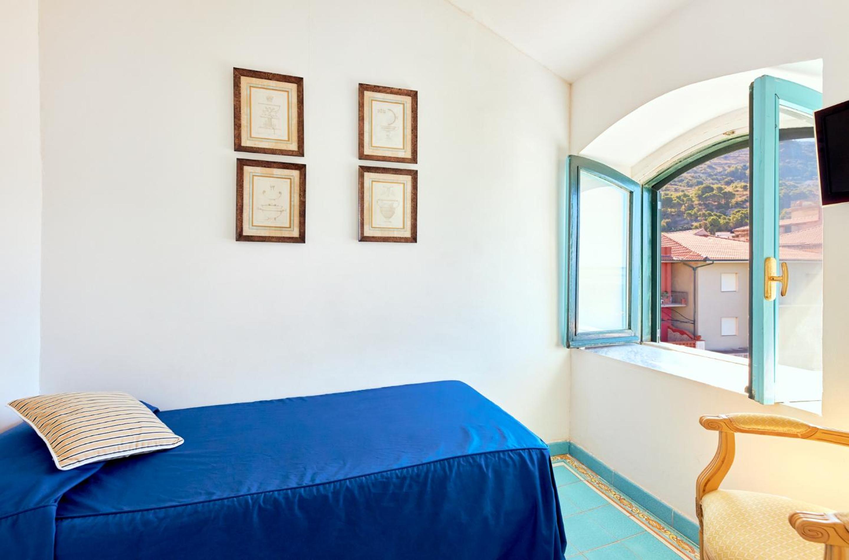 جناح جونيور بإطلالة على البحر بشرفة، Villa Sirio Hotel 3/5
