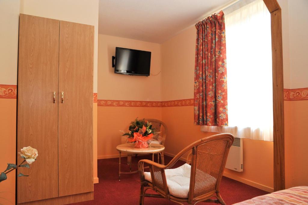 HOTEL LE VAL DE VENCE 25/31