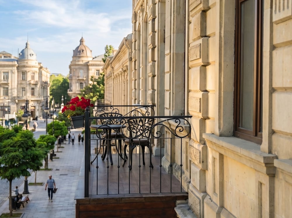 Midway Baku Hotel 15/68