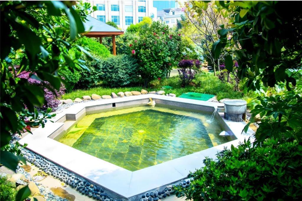 Dolton Changsha Spa Hotel 48/50
