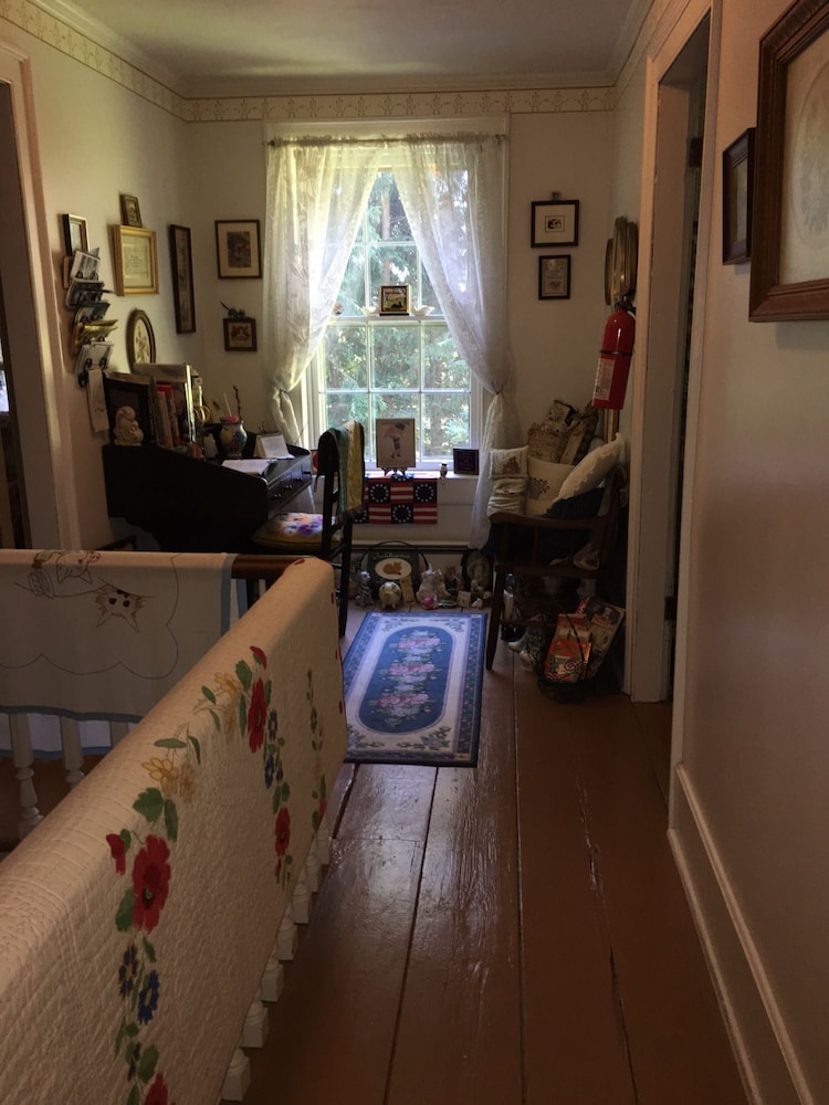 The Pratt Smith House Bed and Breakfast 10/19