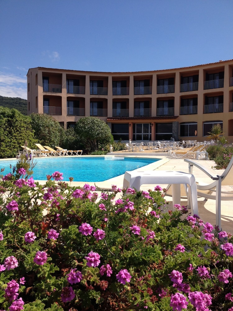 HOTEL CELINE 4/52