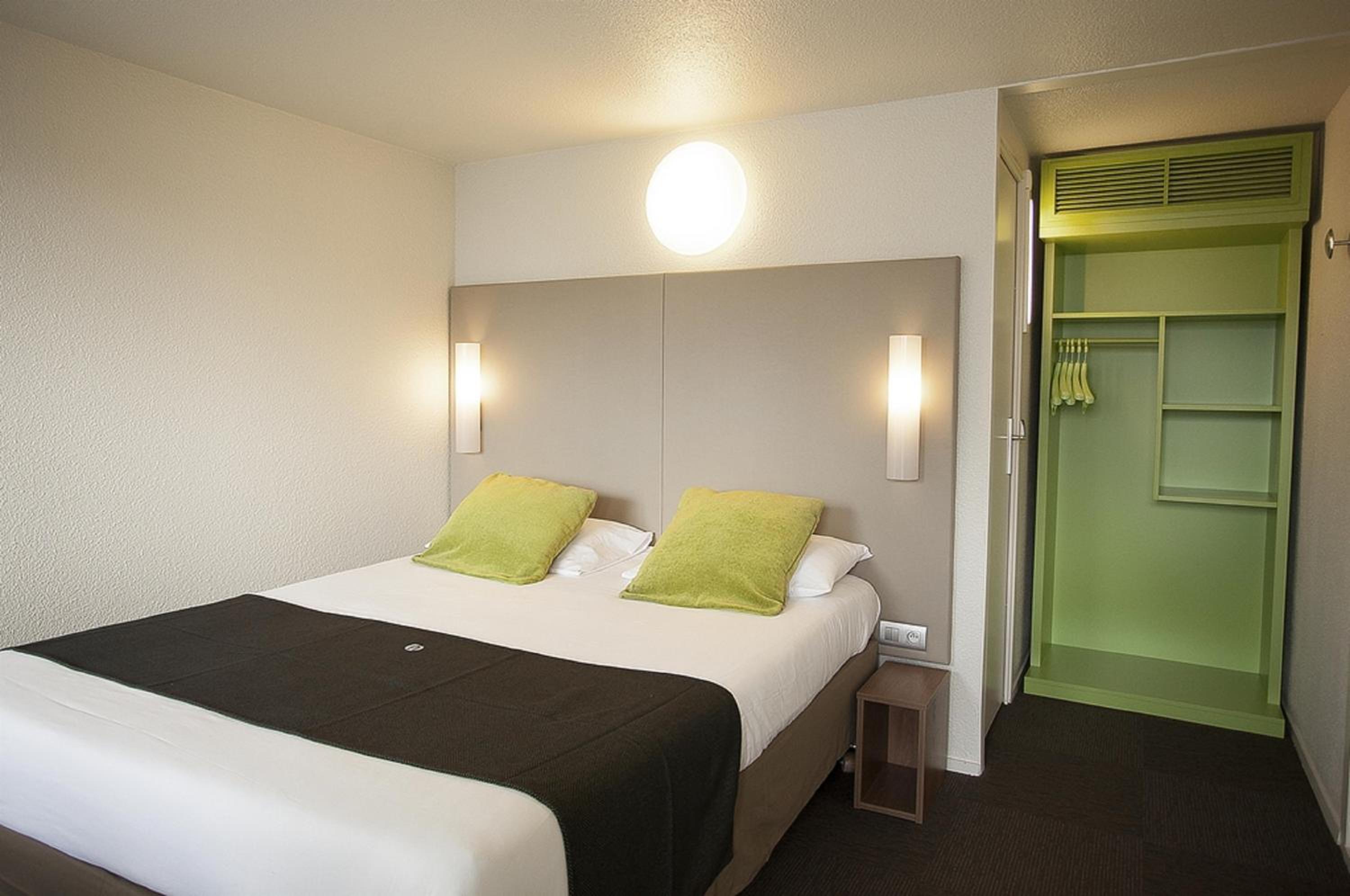 Room, Double Bed