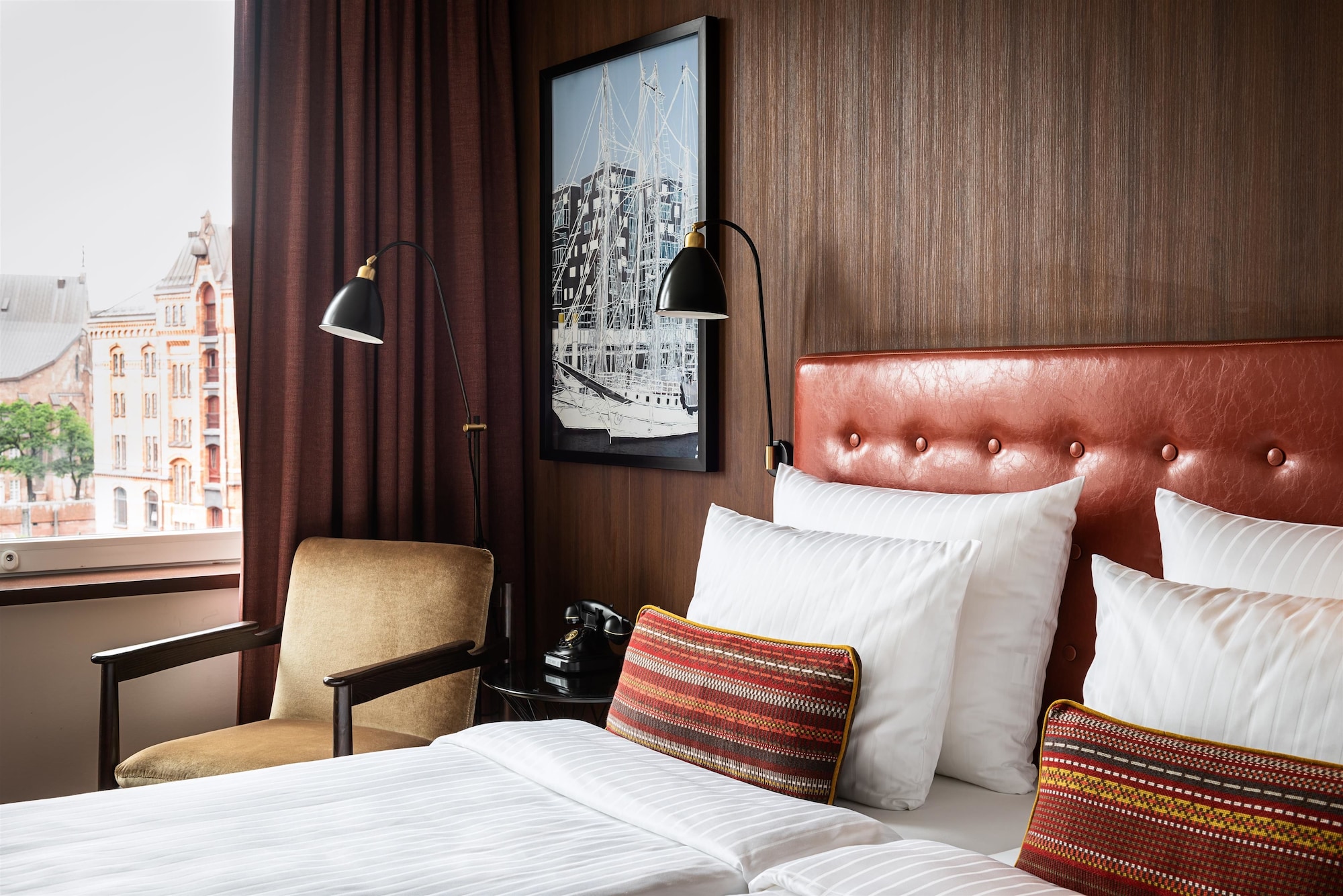 COMFORT, DOUBLE BED