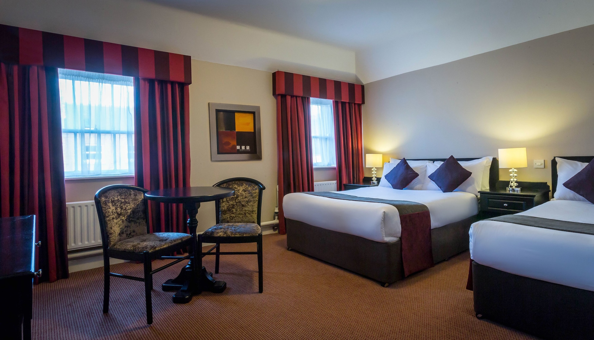 ROOM, 1 DOUBLE AND 1 SINGLE BED