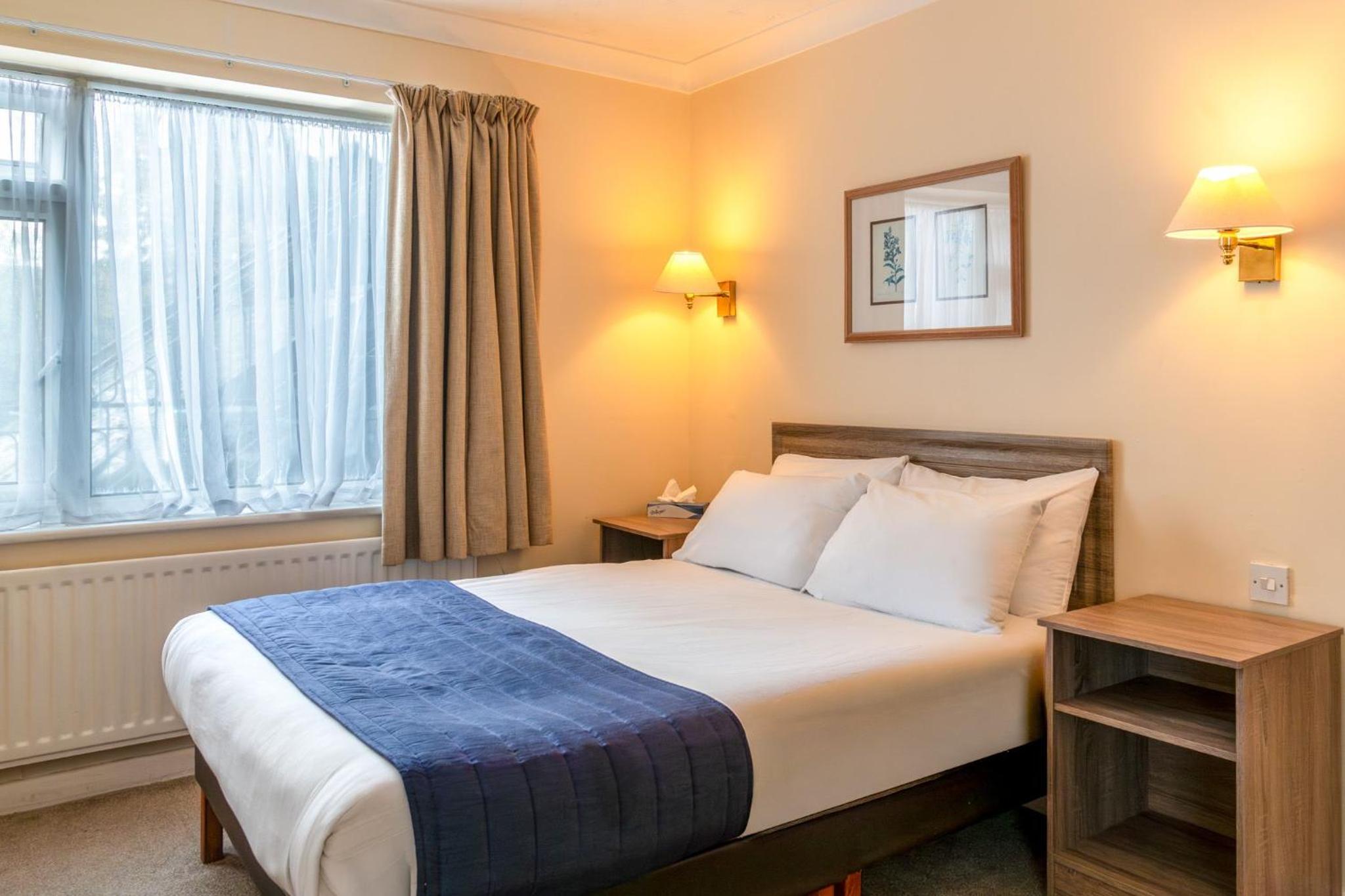 Superior, Queen Bed