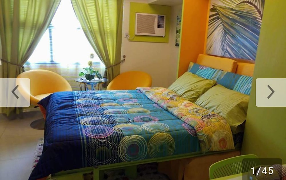 Felicity Suites At Horizon 101 2/16
